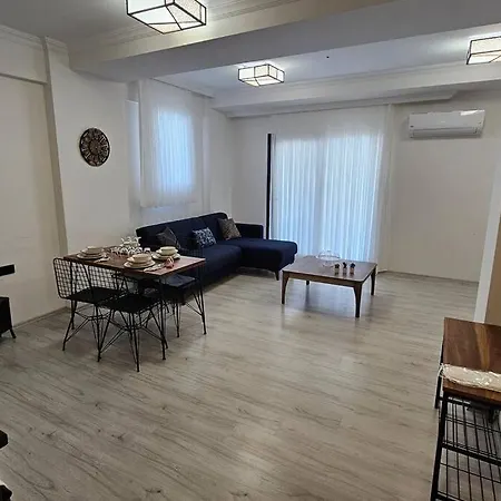 Riverside Suits- 1 Ile Evinizde Gibi * Φετιγιέ